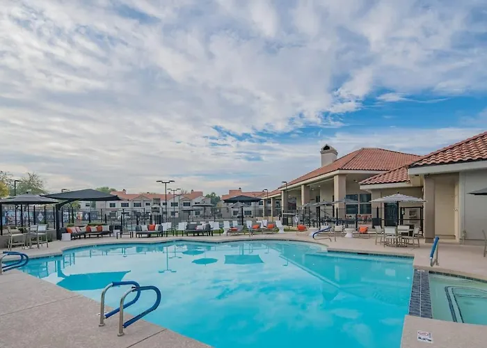 Steps To Kierland Balcony Pool Parking Wd Wifi